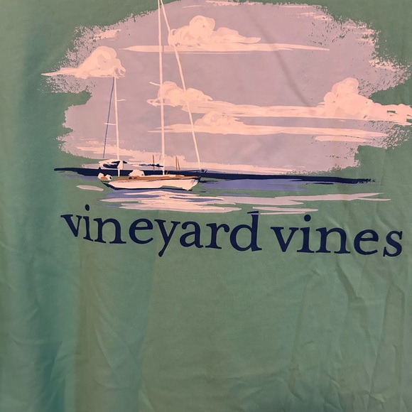 Vineyard Vines Men's Green T-Shirt - Picture 3 of 4
